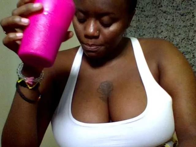 Offline AfroBooty on BongaCams