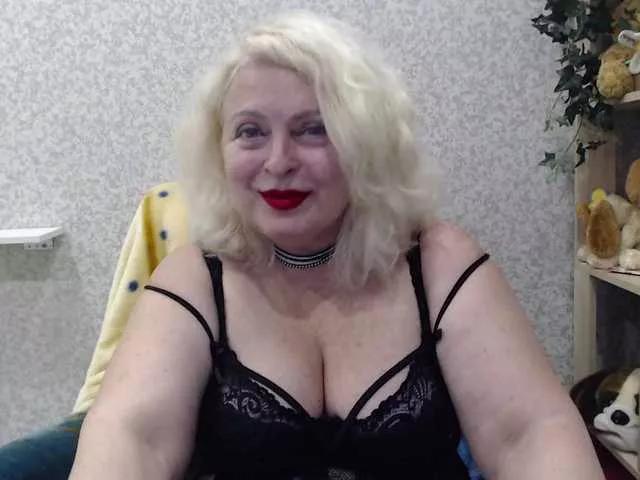 Alek-Sandra from BongaCams