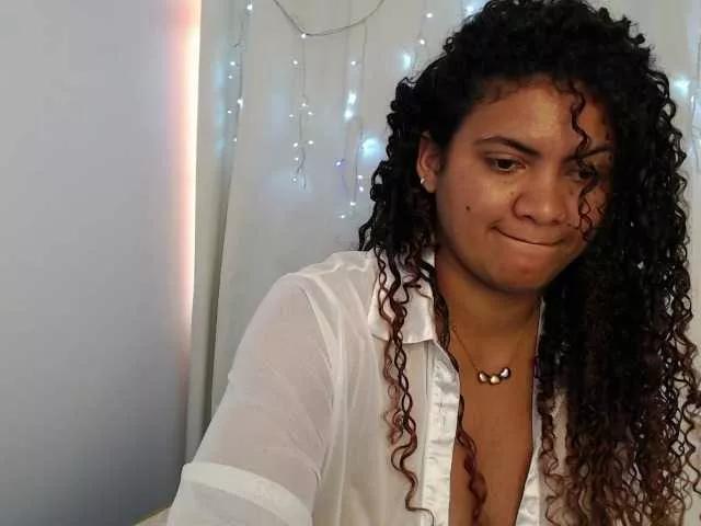 Amalia1893 on BongaCams 