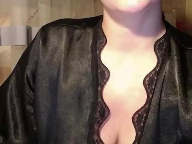 Amaretty on BongaCams 