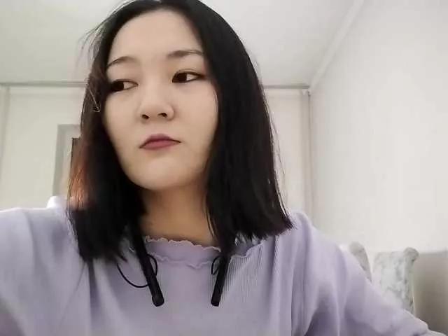 AraPfieffer from BongaCams
