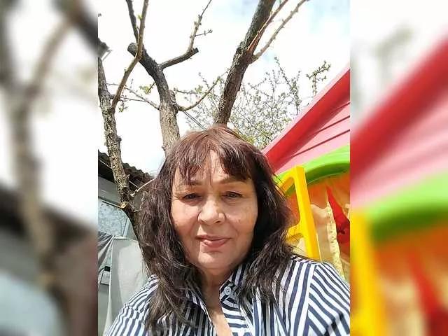 Offline asya18 on BongaCams