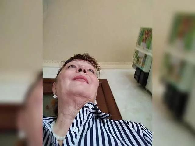 Offline asya18 on BongaCams