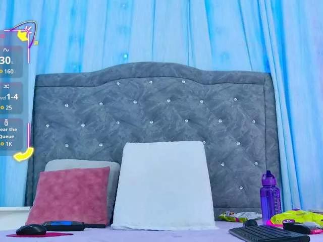 AuraRoss on BongaCams 