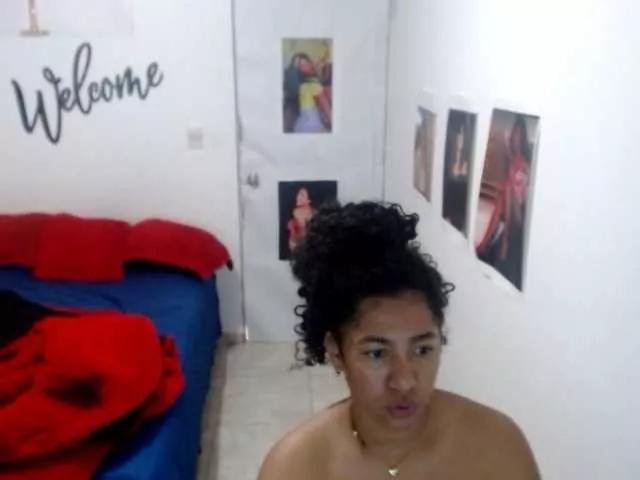 Bellacrespa on BongaCams 