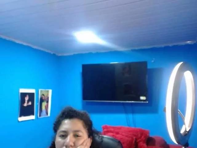 Bellacrespa from BongaCams