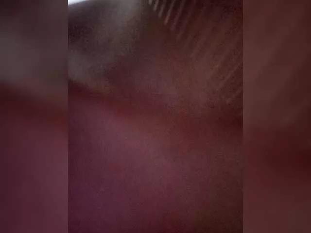 BellaSaint on BongaCams 