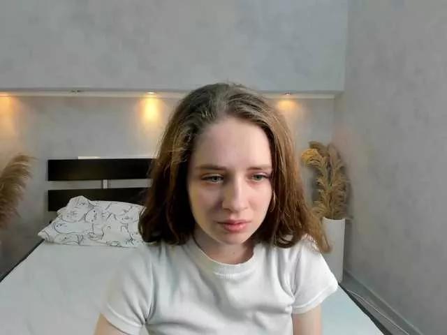 Offline Camilla-Kelly on BongaCams