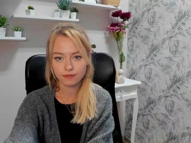 Offline CindyGlam on BongaCams