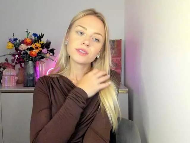 Offline CindyGlam on BongaCams