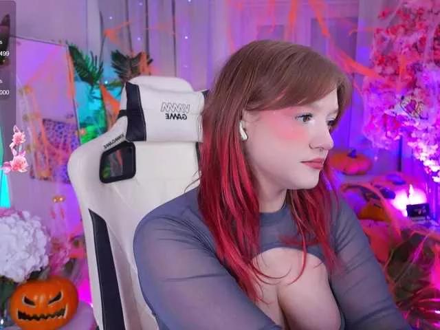 CrazyWine from BongaCams