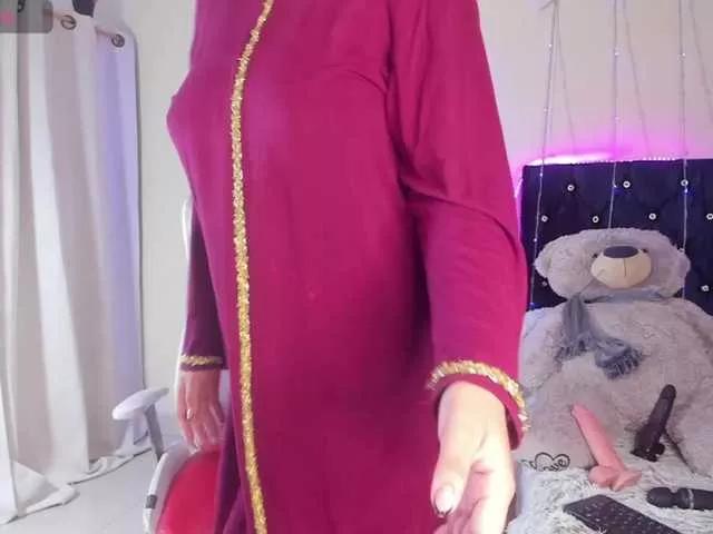 Dana-Alabi on BongaCams 
