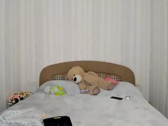 Dariadeluxe from BongaCams