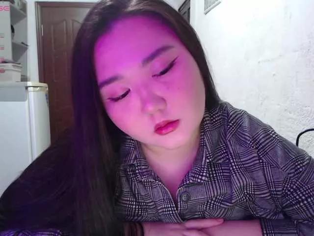 Offline DebbieLu on BongaCams