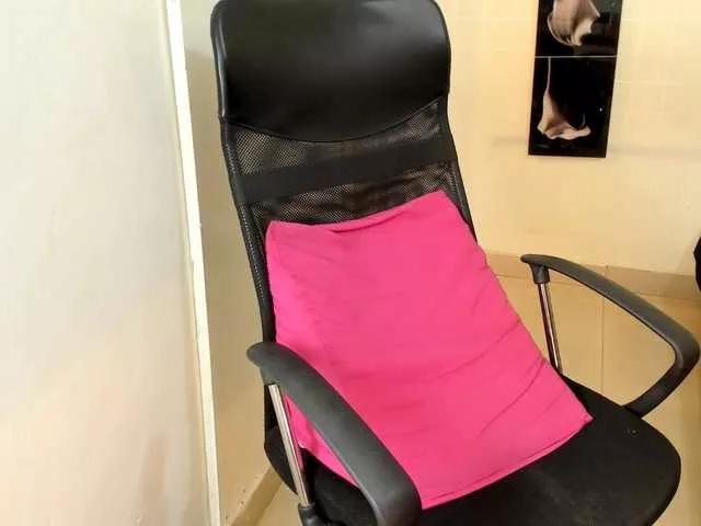 DiaanaEbony