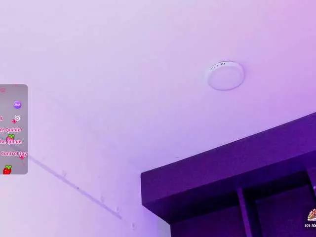 Freechat DollyWood- on BongaCams