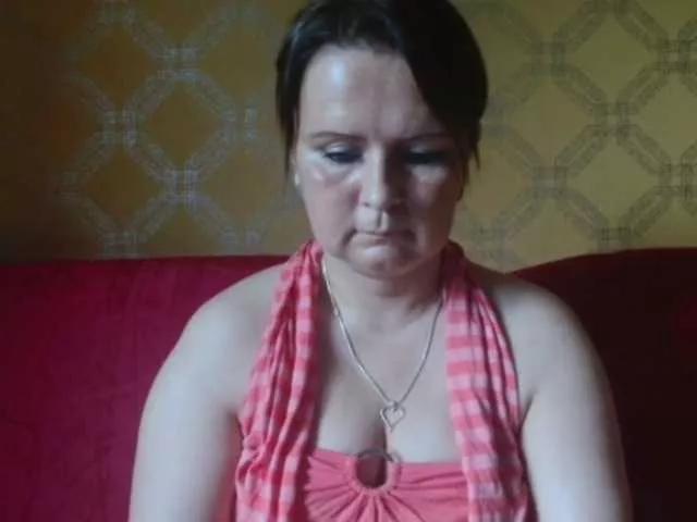 DoreenAlone on BongaCams