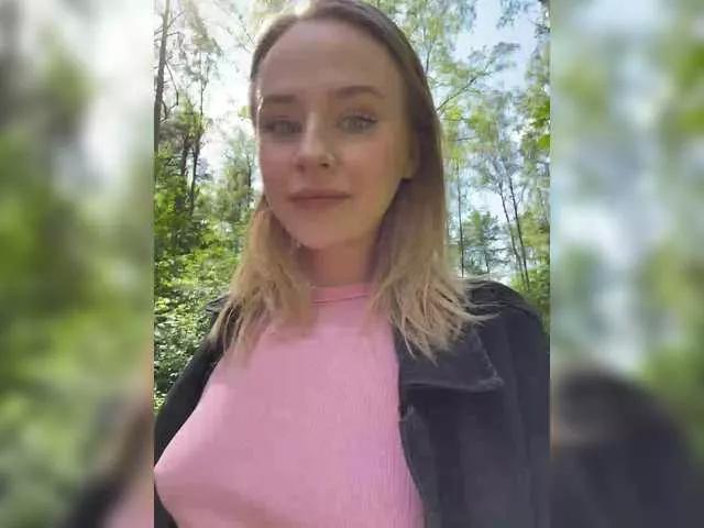 elegantbabe on BongaCams 