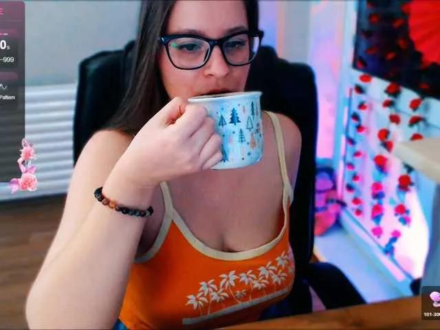 Elizabeth-3 from BongaCams