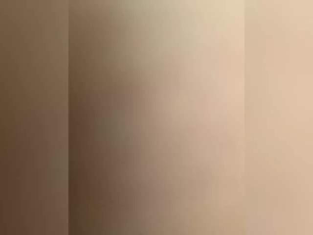 Ella-Pearlie on BongaCams 