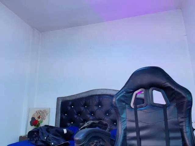 Ellie-Alves on BongaCams