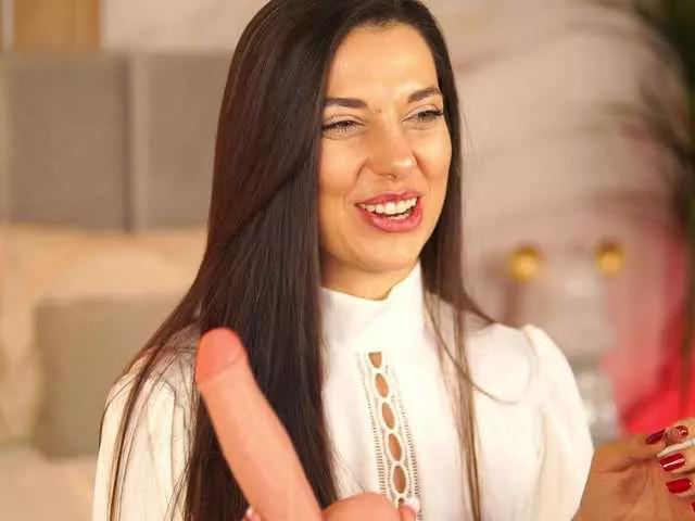 EllyLynn on BongaCams 