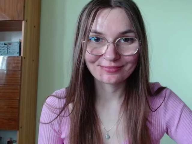 Offline Ellyxcute on BongaCams