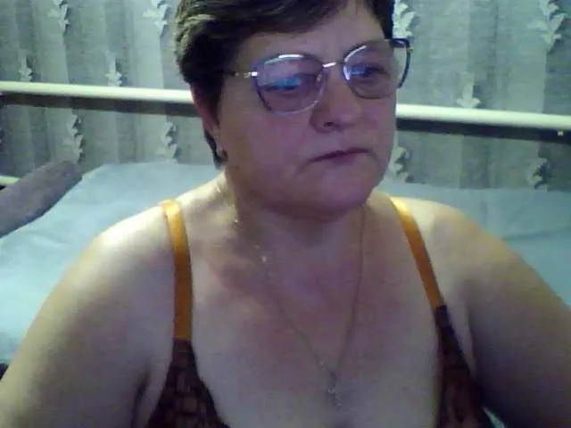 ElzaJewel from BongaCams