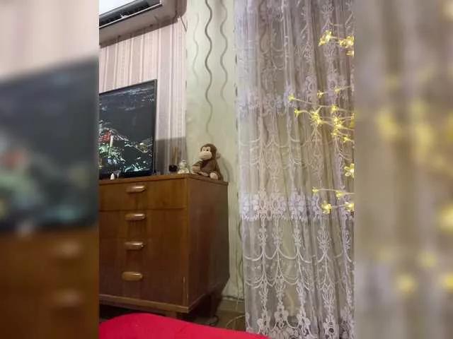 Emiliiaaa from BongaCams