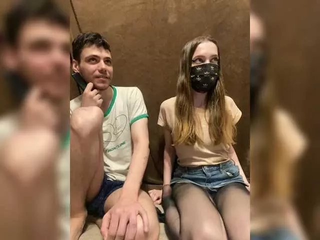 Emmalove13 on BongaCams 