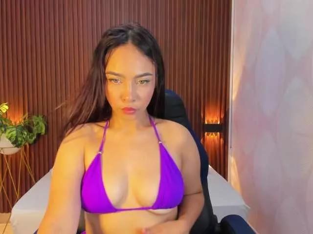 evelin-33 on BongaCams 