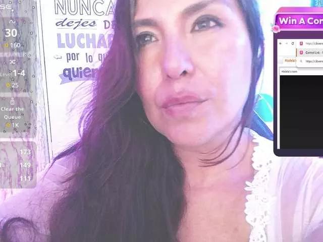 Evelyn-mature19