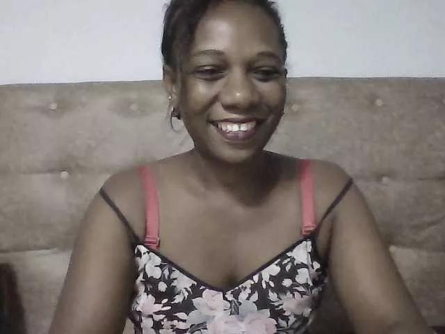 Offline Faozia on BongaCams
