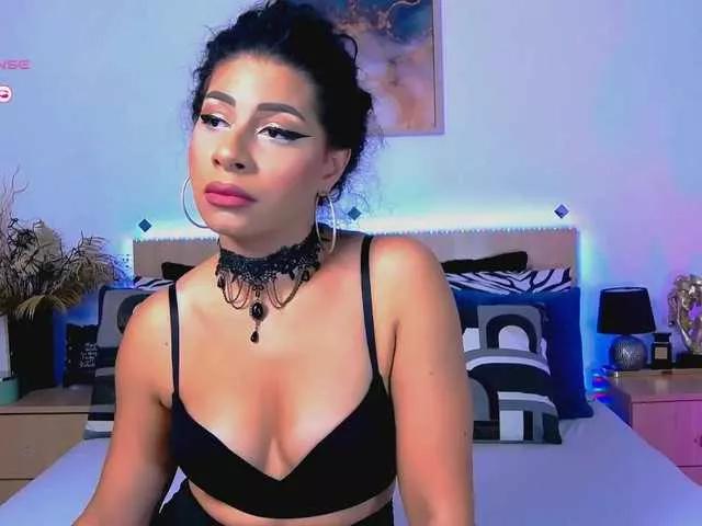 FinDomCardi on BongaCams