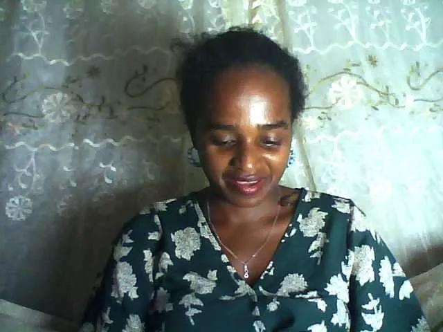 Offline Flania on BongaCams