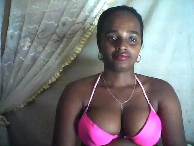 Offline Flania on BongaCams