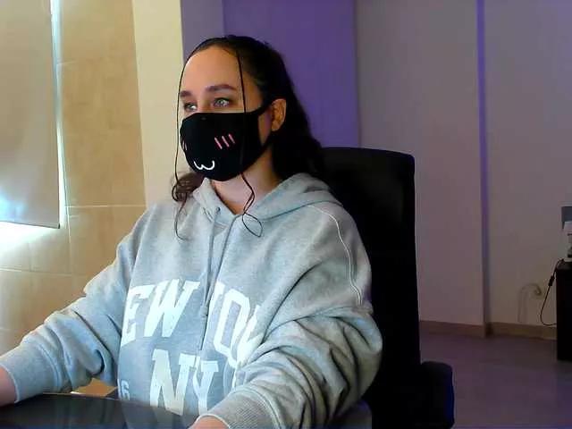 GummyPeach on BongaCams 