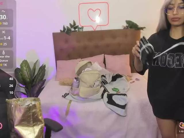 HANNI-TAY on BongaCams