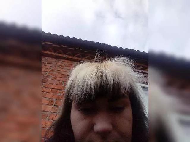 HollyLaBerry on BongaCams 