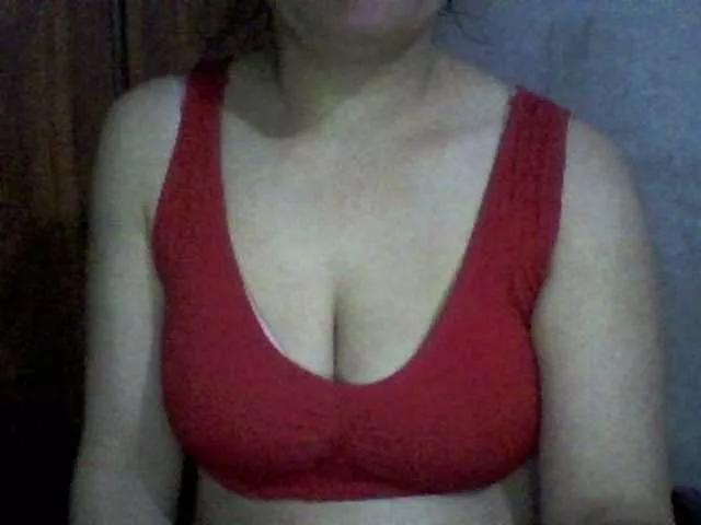 Offline indiagirl50 on BongaCams