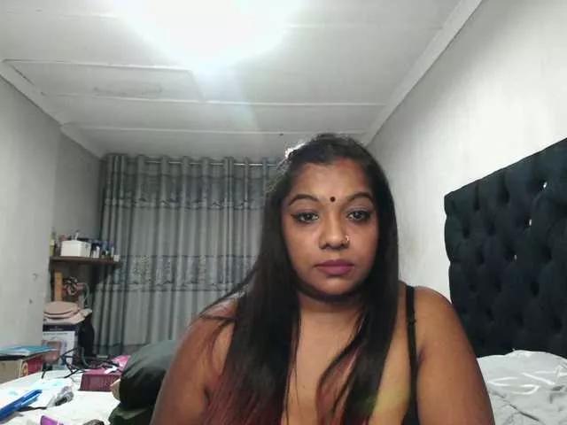 Indianmayaxoxo on BongaCams 