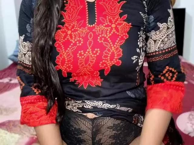indianpooja on BongaCams 