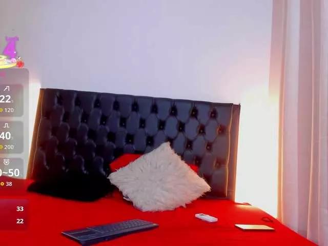 ivi-lopezz on BongaCams 