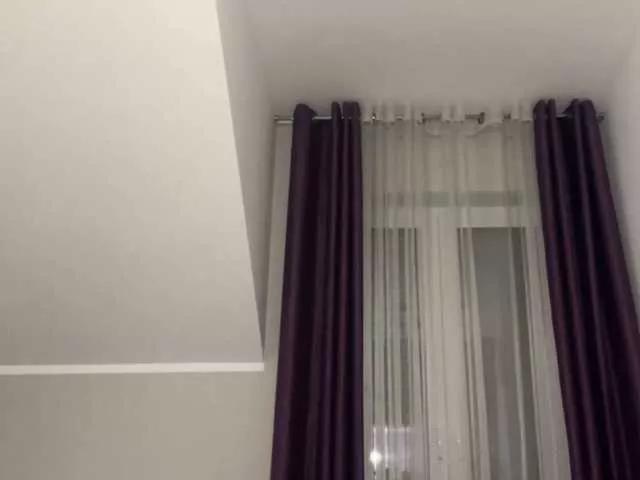 Offline JennyLUST on BongaCams