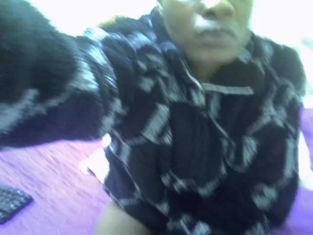 Freechat jeyhoward on BongaCams