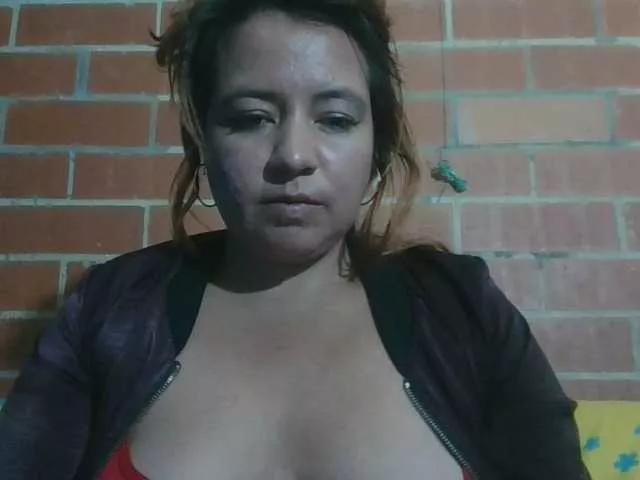 Offline jones-scarlet on BongaCams