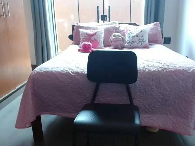 Jussara-Milf on BongaCams 