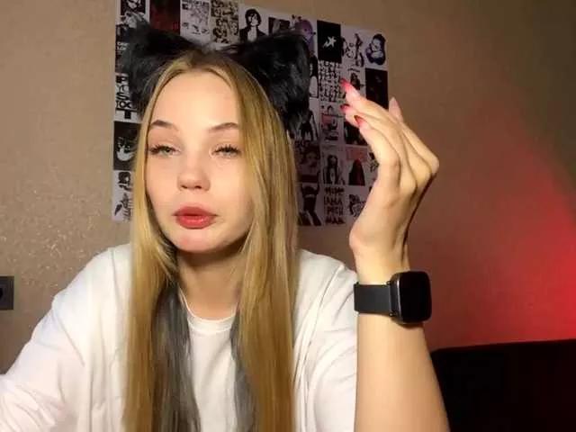 Offline KaronVondielingen on BongaCams