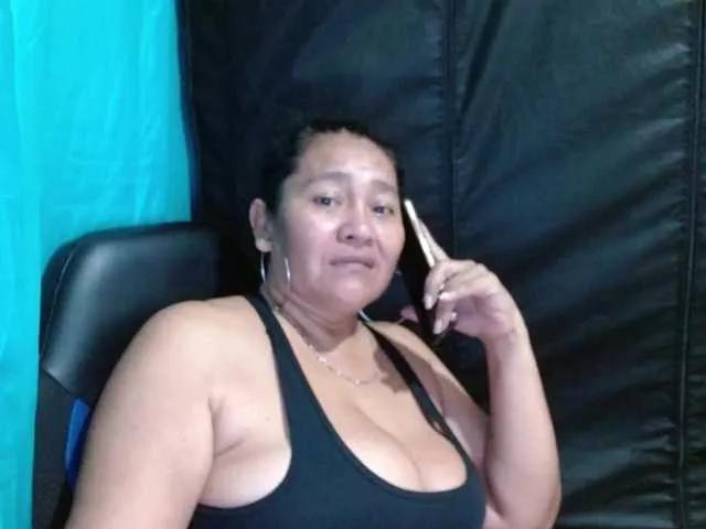 katiamature on BongaCams