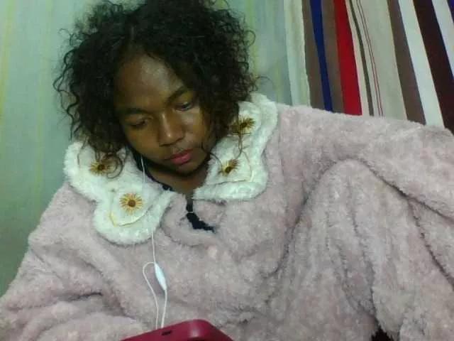 Kaysha12 on BongaCams